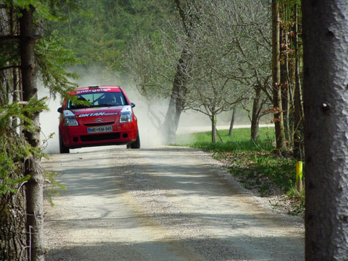 216417_2001927611759_1350645869_2395062_316126_n